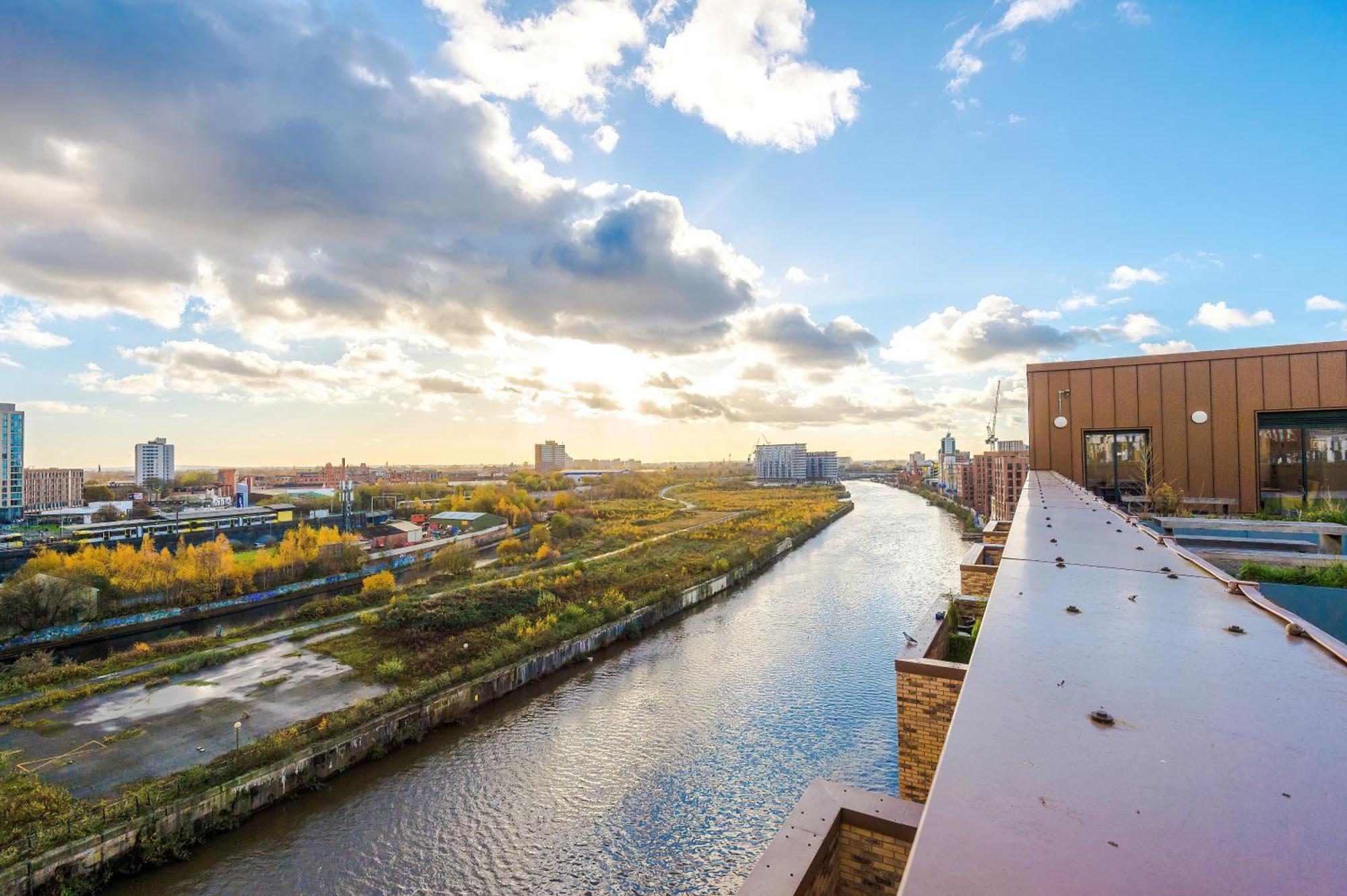 Urban Hideout With Roof Terrace * Manchester