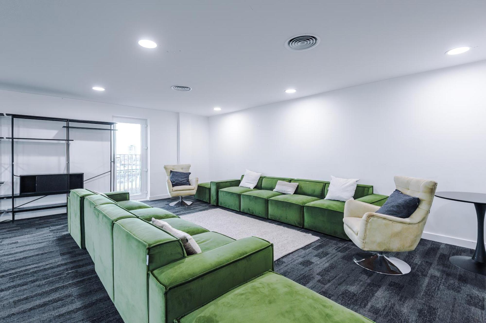 Waterhouse Suite: Modern 2-bed In Centre Apartment *